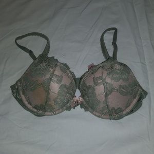 Body by Victoria push up bra